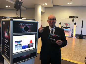 Deluxe Fotobox vs. Versand-Fotobox aus dem Internet