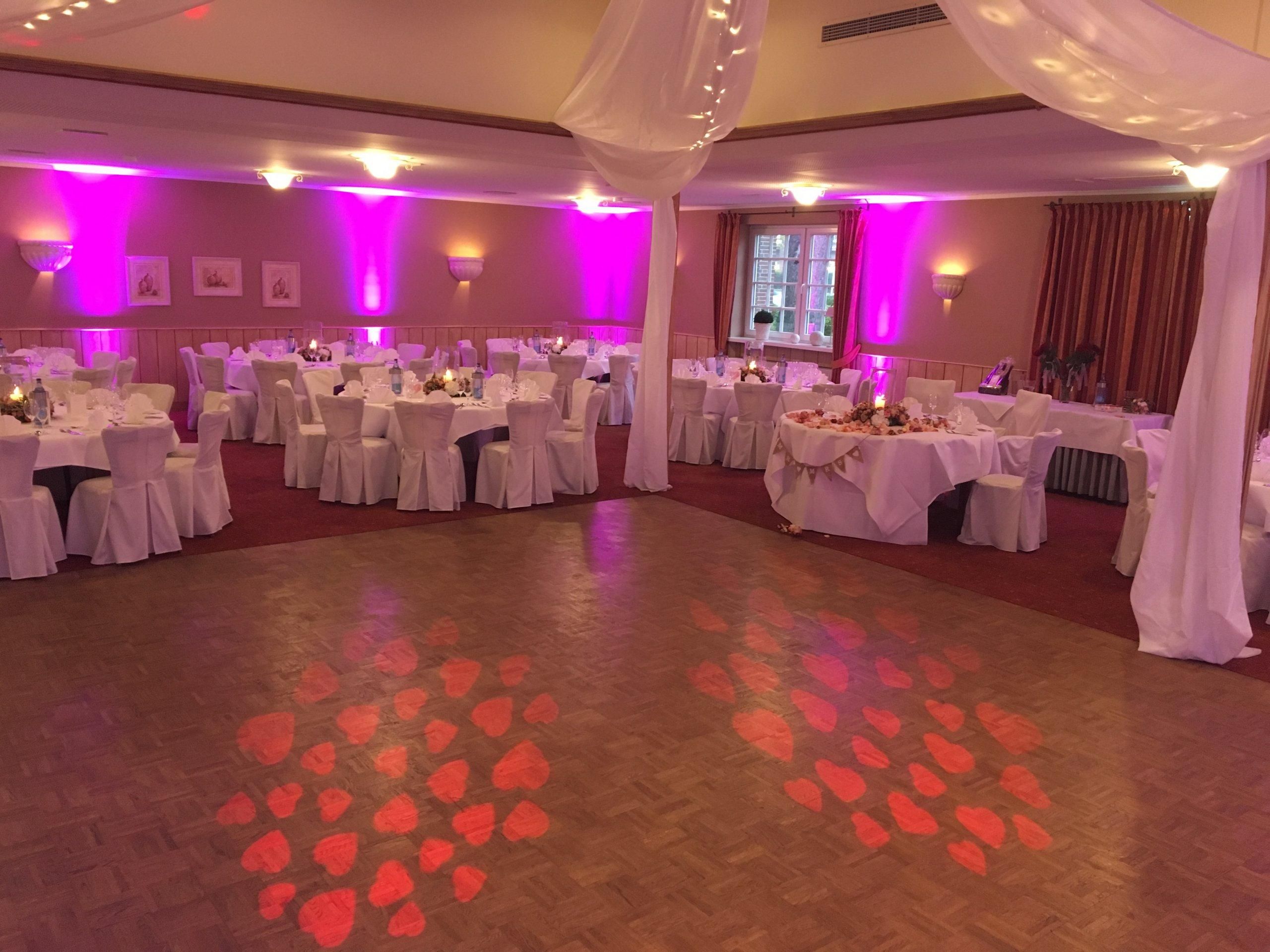 Ambientebeleuchtung DJ Charlie aus Oldenburg